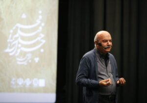 ایرج طهماسب: هنرمند از جزئیات کوچک روایت بزرگ میسازد