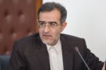 دانشجویان حب دین و حب وطن را فراموش نکنند