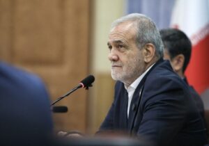 پزشکیان: بدن‌نمایی و برهنگی مغایر شأن زنان است