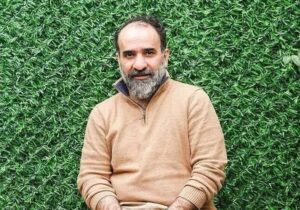 آخرین وضعیت رضا امیرخانی به نقل از سخنگوی وزارت بهداشت