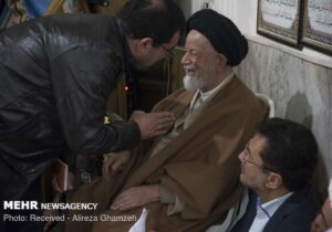 آیت الله شاهچراغی خادمی خستگی ناپذیر برای انقلاب و اسلام بود