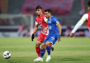 دربی ۱۰۶ امروز در اراک / جدال بر سر صدرنشینی