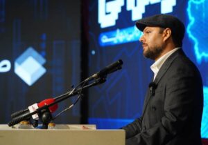 دستورالعمل بانک مرکزی با رویکرد سلبی صرافیها را با چالش روبهرو میکند/هشدار نسبت به بلوکهکردن ۴۰۰ میلیارد سرمایه اولیه صرافیها در موسسات اعتباری/ دستورالعمل کارگزاران رمزپول تا رفع ابهامات تعلیق شود
