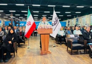 زرندی: انتقال آب از دریا بار صنعت را از دوش زاینده‌رود برداشت