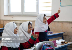 فعالیت مدارس و ادارات خوزستان فردا چهارشنبه حضوری است