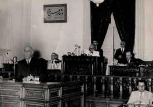 ماجرای شهادتین دکتر مصدق در مخالفت با سلطنت رضاخان؛ در مجلس چه گذشت؟