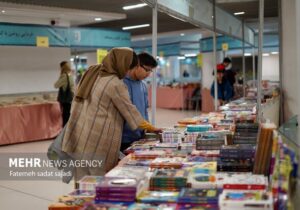 نمایشگاه کتاب شاهرود گشایش یافت؛  میزبانی تا پانزدهم دی
