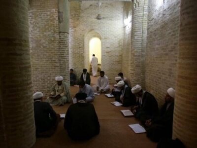 نگاهی بر مواضع و نظریات حوزه علمیه نجف پیرامون نظریه دولت
