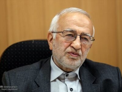 نبوی: آمریکایی‌ها در انتخابات کارتر را برای حمایت از پهلوی محکوم کردند